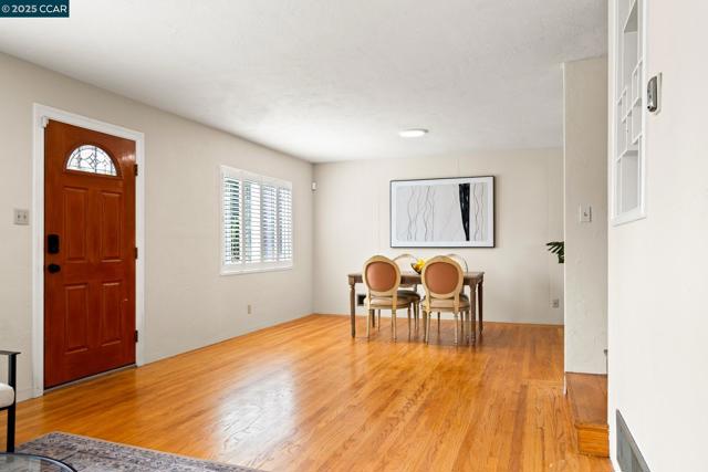 1232 E 20Th St, Oakland CA: https://media.crmls.org/mediaz/ca75bcd8-3641-4a84-8caf-e7ecb5de82d3.jpg