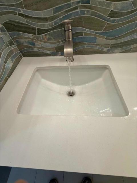 1501 Welburn Avenue, Gilroy CA: https://media.crmls.org/mediaz/ca75c979-3bd1-45b4-a4a0-265dc354bcd9.jpg