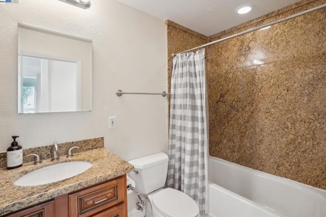 367 Mt Washington Way, Clayton CA: https://media.crmls.org/mediaz/ca7638c5-8f65-453e-a069-5954e5212feb.jpg