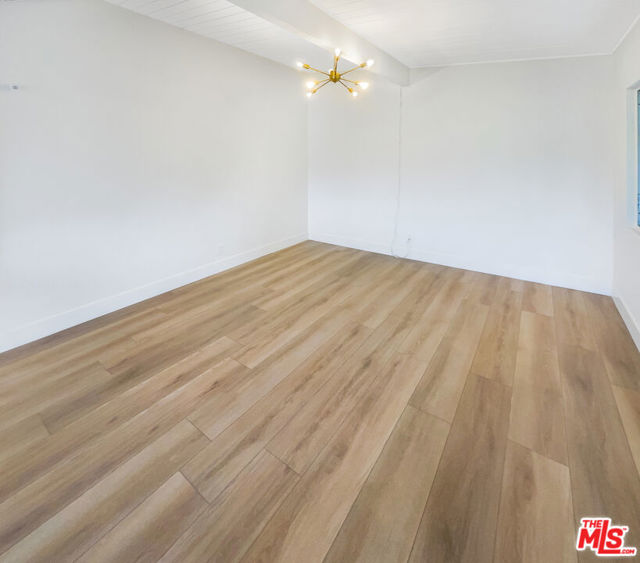2909 10th Street, Santa Monica CA: https://media.crmls.org/mediaz/ca768825-89ca-45c7-b22a-187b4e859774.jpg