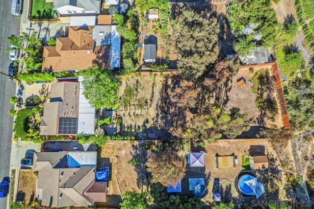 8455 Nentra St, La Mesa CA: https://media.crmls.org/mediaz/ca77dad0-d194-4c73-8bc1-8b994c852596.jpg