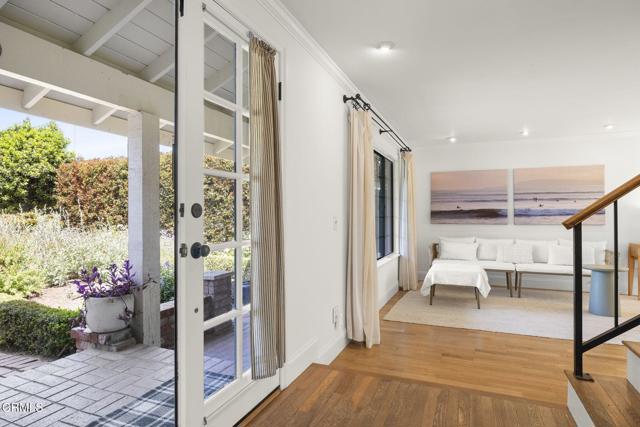 2426 Warbler Avenue, Ventura CA: https://media.crmls.org/mediaz/ca780c41-67f9-4b00-9cfd-01d44994a45f.jpg