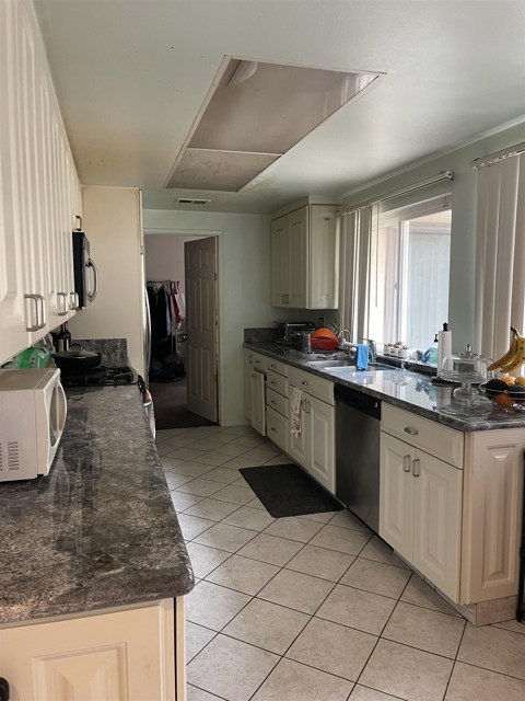 1608 Westmoreland Dr, Montebello, California 90640, 3 Bedrooms Bedrooms, ,3 BathroomsBathrooms,Single Family Residence,For Sale,Westmoreland Dr,240017748SD