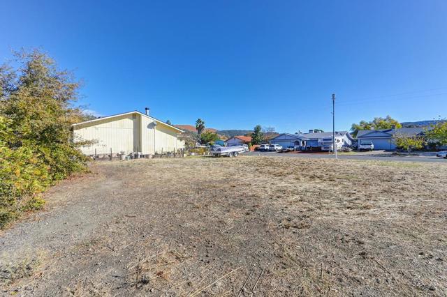 613 Bass Lane, Clearlake Oaks CA: https://media.crmls.org/mediaz/ca7b42fe-2fac-4fd0-9dd5-3cb07abfb5f7.jpg