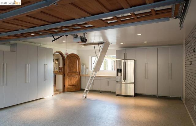 20 Bayshore TER, Tiburon CA: https://media.crmls.org/mediaz/ca7b91b7-5942-4d4b-9ceb-f7952f75a7c8.jpg