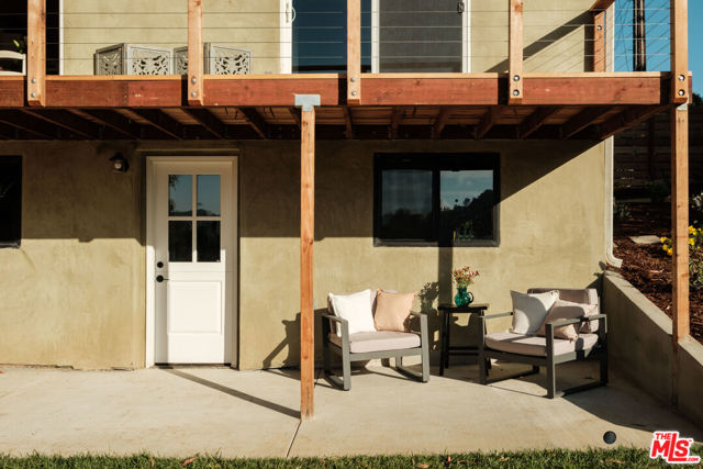 19777 Grand View Drive, Topanga CA: https://media.crmls.org/mediaz/ca7bb17e-cd13-4602-8acb-8cc4800d530a.jpg