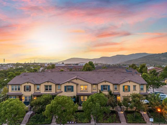 16675 Gill Loop, San Diego CA: https://media.crmls.org/mediaz/ca7bb7e7-d641-47e9-9d23-c0370c133847.jpg