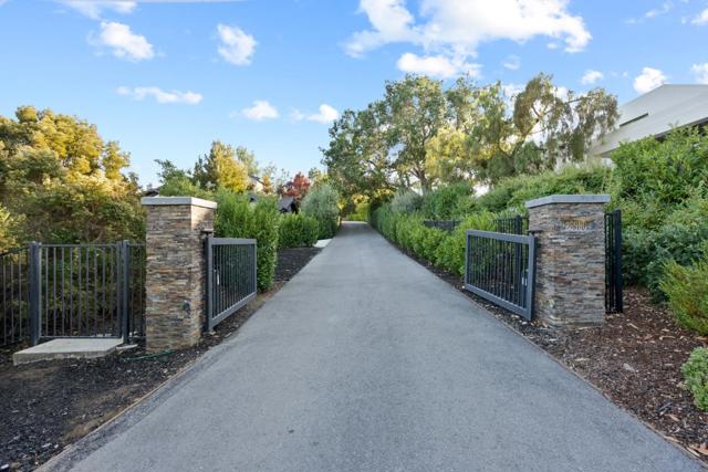 26960 Orchard Hill Lane, Los Altos Hills CA: https://media.crmls.org/mediaz/ca7ccdc7-ec81-4614-9ef9-b0ea127ee304.jpg