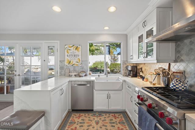 Detail Gallery Image 12 of 51 For 9305 Hollister St, Ventura,  CA 93004 - 4 Beds | 3 Baths