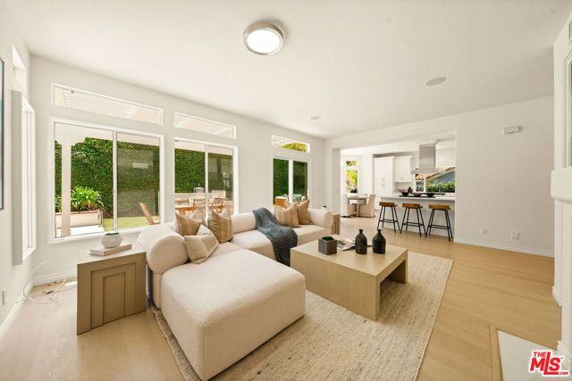 22248 Cairnloch Street, Calabasas CA: https://media.crmls.org/mediaz/ca7e5b49-b291-47a7-bc03-caeb18e5c6d1.jpg