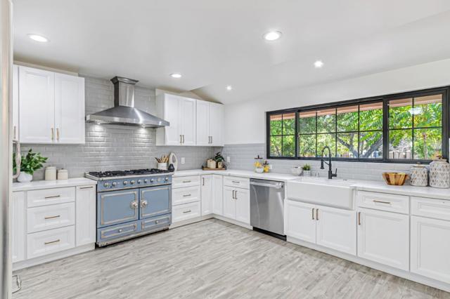 19680 Crestbrook Drive, Saratoga CA: https://media.crmls.org/mediaz/ca7f48df-9448-49e4-b893-b4eb0c677716.jpg