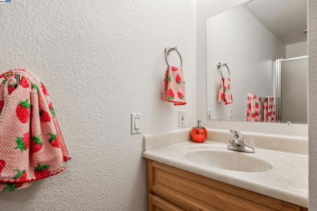 37107 Holly St, Fremont CA: https://media.crmls.org/mediaz/ca7f74de-1446-462a-8474-84a6ec1d064e.jpg
