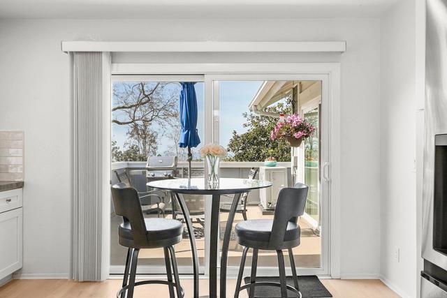 6887 Carnation Drive, Carlsbad CA: https://media.crmls.org/mediaz/ca7f7d6a-6eb6-4e07-96ec-fc1430531548.jpg