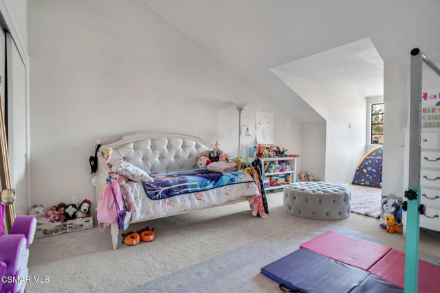 3008 Shadow Brook Lane, Westlake Village CA: https://media.crmls.org/mediaz/ca7f8467-06a8-49ce-a5a0-62f84397ef39.jpg