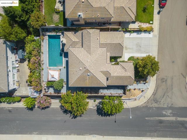 1856 Buck Mountain Court, Antioch CA: https://media.crmls.org/mediaz/ca7fd504-59ae-4003-be0f-f32112deb2b1.jpg