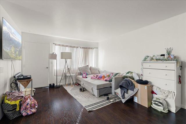 1241 Coronado Drive, Sunnyvale CA: https://media.crmls.org/mediaz/ca7fda08-f429-4e7b-82b9-11354371cfc5.jpg