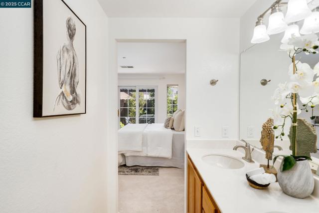 302 Columbia Cir, Benicia CA: https://media.crmls.org/mediaz/ca807b6e-21fb-4c7e-8d8b-21a115ee2f7f.jpg
