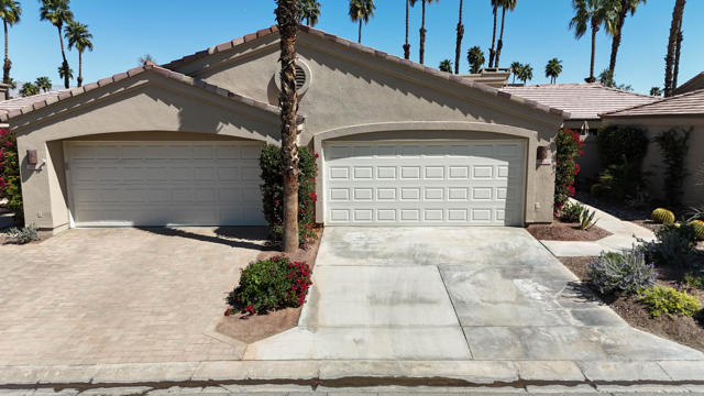 39432 Narcissus Way, Palm Desert CA: https://media.crmls.org/mediaz/ca810e0d-4ed1-4029-aad3-9f0263ac92ac.jpg