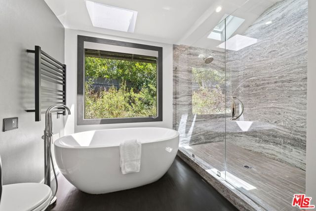 3 Latimer Road, Santa Monica CA: https://media.crmls.org/mediaz/ca8160df-9147-4f8b-bd5b-1ad194b19edd.jpg