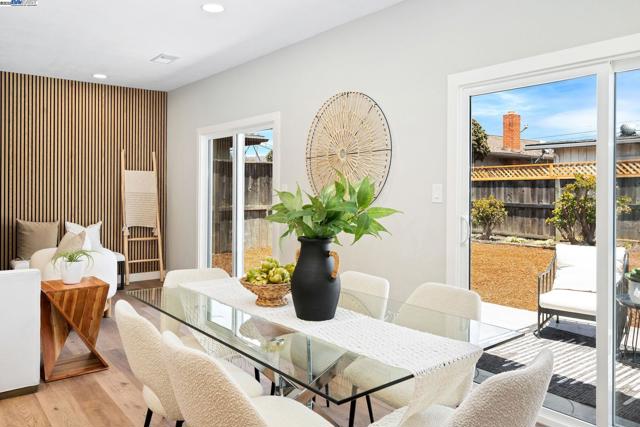 14272 Santiago Rd, San Leandro CA: https://media.crmls.org/mediaz/ca83fcc3-73a4-492c-9c11-79ab7bb7250f.jpg