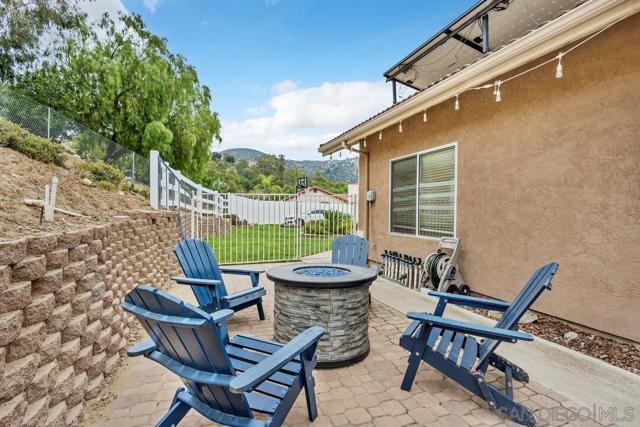 9410 Brian Way, El Cajon CA: https://media.crmls.org/mediaz/ca83fcd3-98f2-48a3-9cea-156e6a6dfd5c.jpg