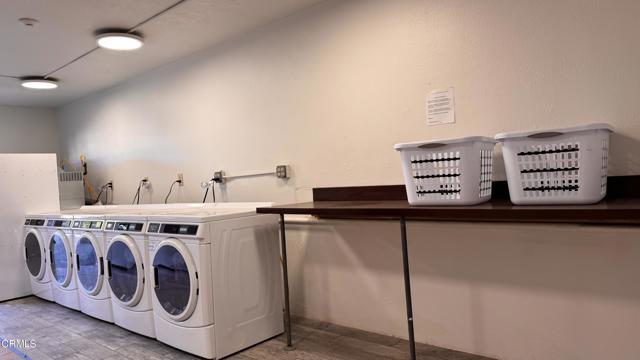 Detail Gallery Image 33 of 37 For 1450 Locust Ave #425,  Long Beach,  CA 90813 - 1 Beds | 1 Baths