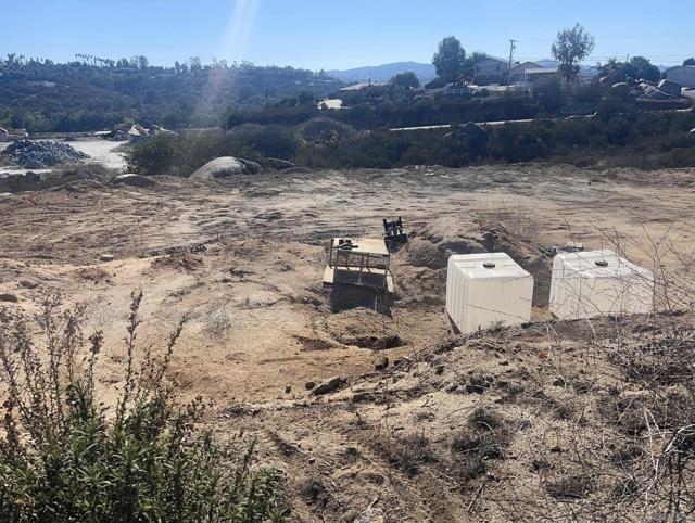 0 Miller Rd, Valley Center CA: https://media.crmls.org/mediaz/ca842c5a-173e-40e4-8bc7-bde469a4c4a3.jpg