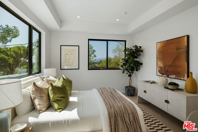 3 Bed Home for Sale in Los Angeles, California