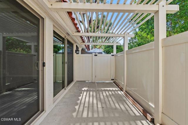 1228 Kirkford Way, Westlake Village CA: https://media.crmls.org/mediaz/ca848991-6437-4018-9cbc-53a318cab78a.jpg