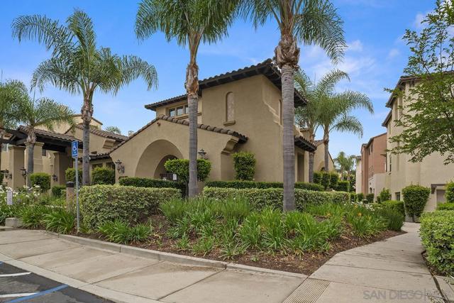 644 Hatfield Dr, San Marcos CA: https://media.crmls.org/mediaz/ca84aef6-957c-4b58-86d3-5c8cbc9226af.jpg