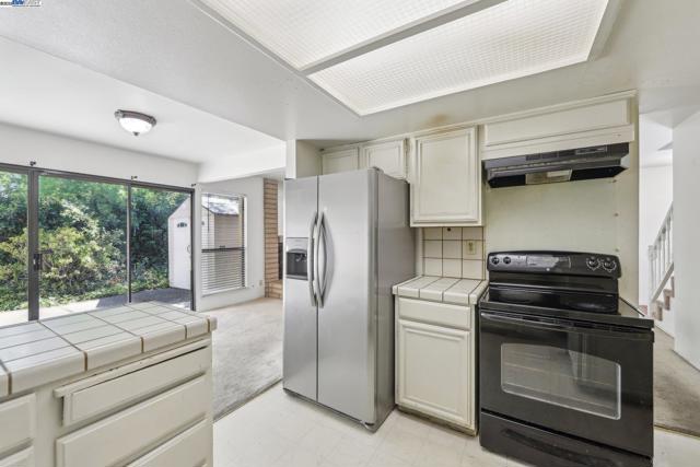 Image 6 of 24 For 34242 Arizona St  18
