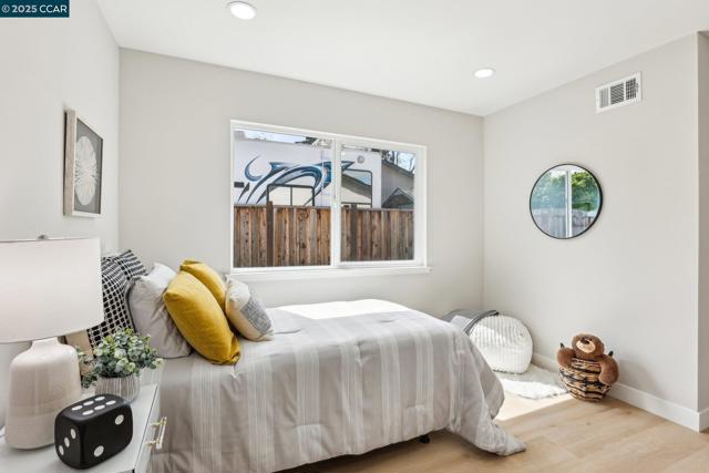 562 Swallow Dr, Livermore CA: https://media.crmls.org/mediaz/ca854bac-065f-4b15-8578-8d3fc887d827.jpg