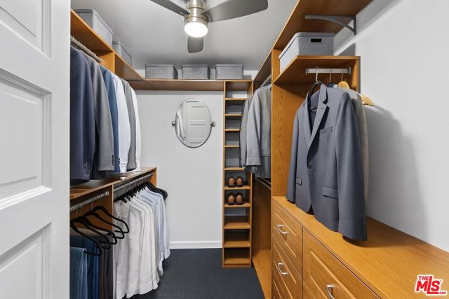 946 Hilldale Avenue, West Hollywood CA: https://media.crmls.org/mediaz/ca85738e-a3a8-4375-8fbf-6c60a489176f.jpg