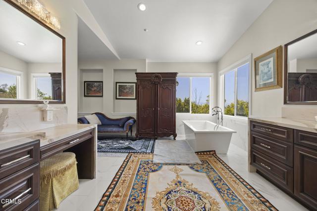 12390 Nelson Road, Moorpark CA: https://media.crmls.org/mediaz/ca8696ad-fbbe-4851-9847-410a6ce52785.jpg