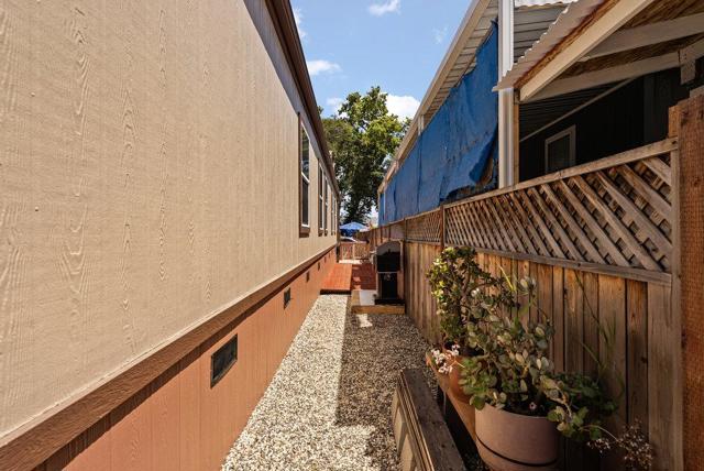 49 Blanca Lane, Watsonville CA: https://media.crmls.org/mediaz/ca86d933-a072-44ff-9b57-cb734bf1460d.jpg