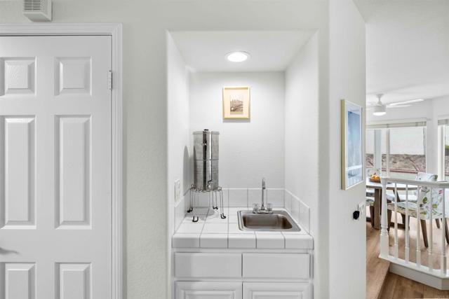 Image 16 of 53 For 3702 Southridge Way