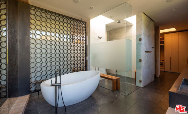 Drew Fenton | 3350 Stoneridge Lane Los Angeles CA | MLS: 7244168