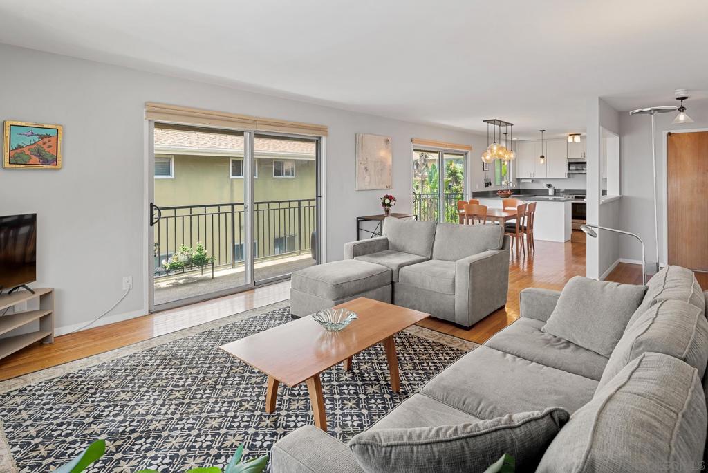 5353 La Jolla Blvd - photo 12