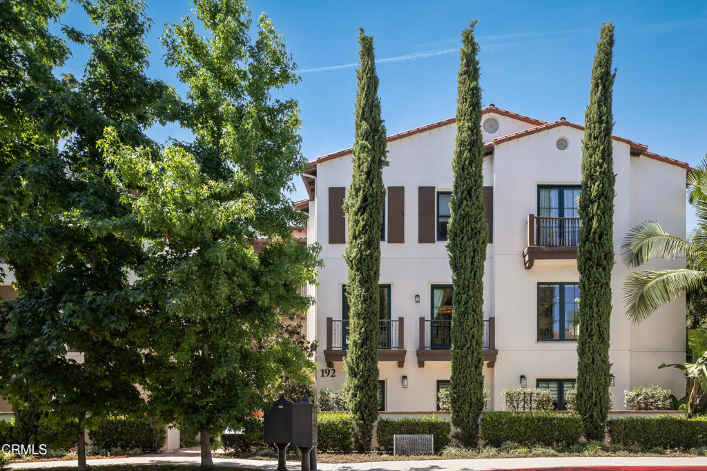 192 S Orange Grove Boulevard #301