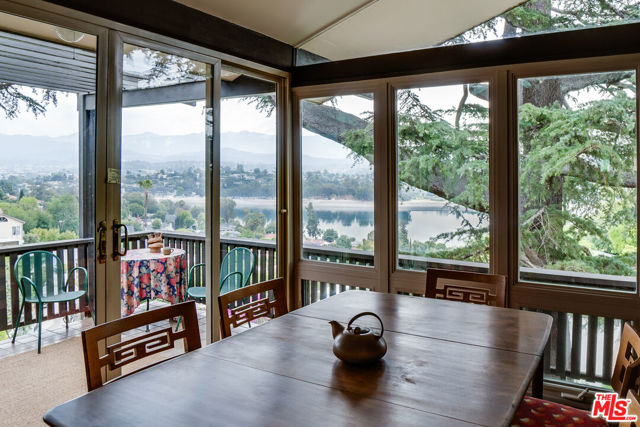 2020 Redcliff Street, Los Angeles CA: https://media.crmls.org/mediaz/ca8ae321-1894-4061-9c62-e367068431cd.jpg