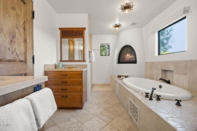 Detail Gallery Image 24 of 53 For 10971 Alto Ct, Oak View,  CA 93022 - 5 Beds | 7/1 Baths