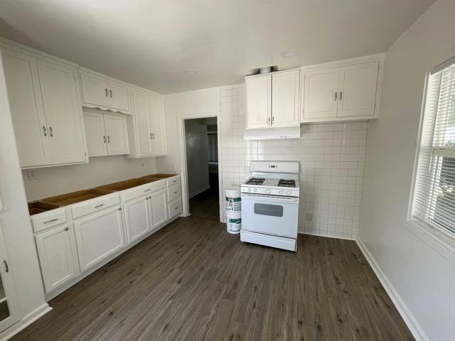 2819 I Avenue, National City CA: https://media.crmls.org/mediaz/ca8b40c4-aa16-4e34-9df9-7e2fc5afae14.jpg