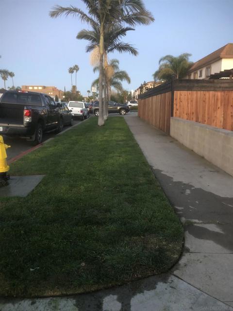 4135 Fanuel St, Pacific Beach (San Diego) CA: https://media.crmls.org/mediaz/ca8b865b-b524-440f-a256-8301d24dae56.jpg