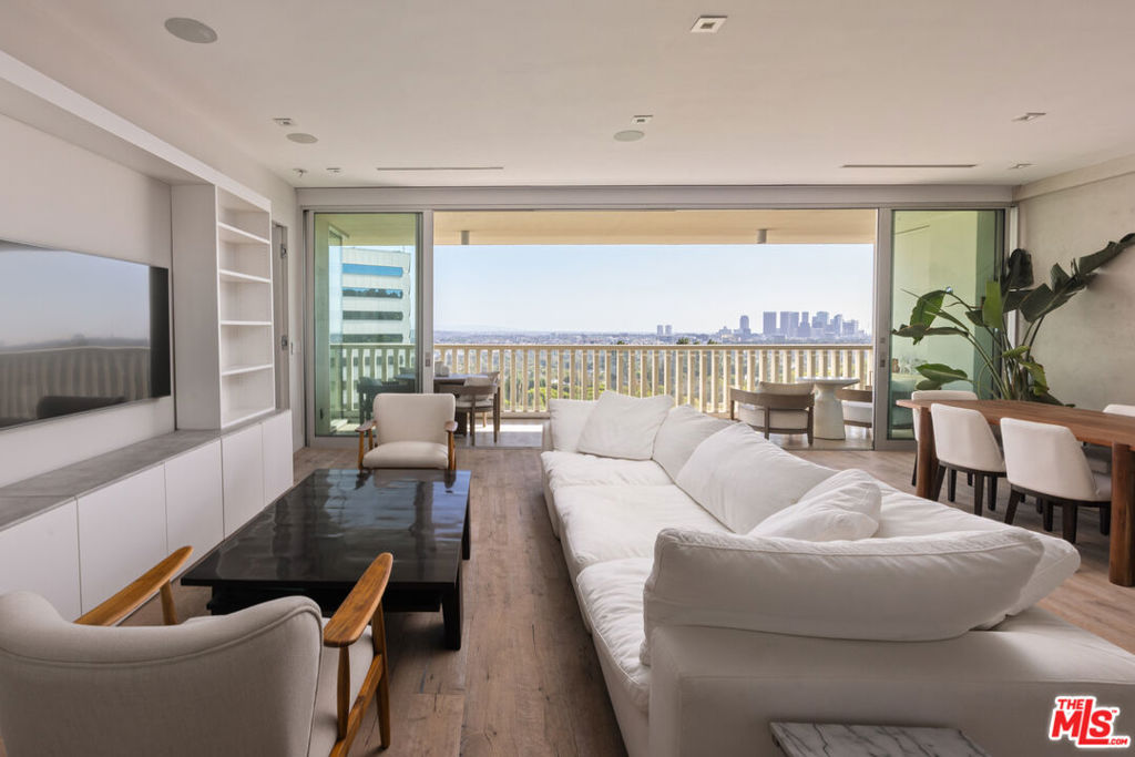 9255 Doheny Road Unit 704