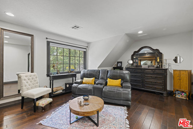 25730 Sand Canyon Road, Santa Clarita CA: https://media.crmls.org/mediaz/ca8c2bf4-5f33-4ec6-a95a-c5106ff9c1d8.jpg