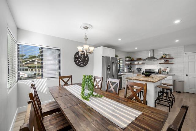 1508 Concord Way, Chula Vista CA: https://media.crmls.org/mediaz/ca8dc210-2cb6-497e-9645-3021971b5dbf.jpg