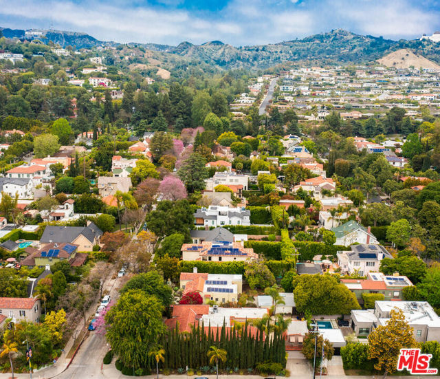 1900 N Serrano Avenue, Los Angeles CA: https://media.crmls.org/mediaz/ca8e2110-3771-4da5-aa90-d4c6510c02fb.jpg