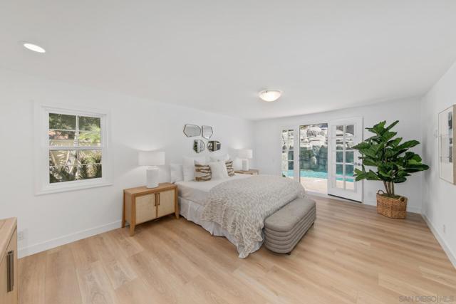 6937 Paseo Laredo, La Jolla CA: https://media.crmls.org/mediaz/ca8ec91b-fb11-4c81-889d-747fd7e67879.jpg