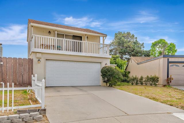 1055 Howe Circle, Salinas CA: https://media.crmls.org/mediaz/ca8ecf13-c8b7-4e25-ad0a-39cf0dd19b24.jpg