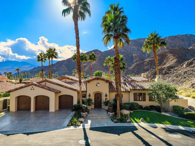 77205 Loma Vista, La Quinta CA: https://media.crmls.org/mediaz/ca9055bf-bb4d-468c-a73e-808d8ac7fb9d.jpg